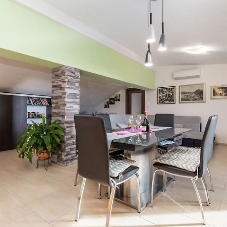 Gorgeous Apartment In Rijeka With Kitchen Ngoại thất bức ảnh
