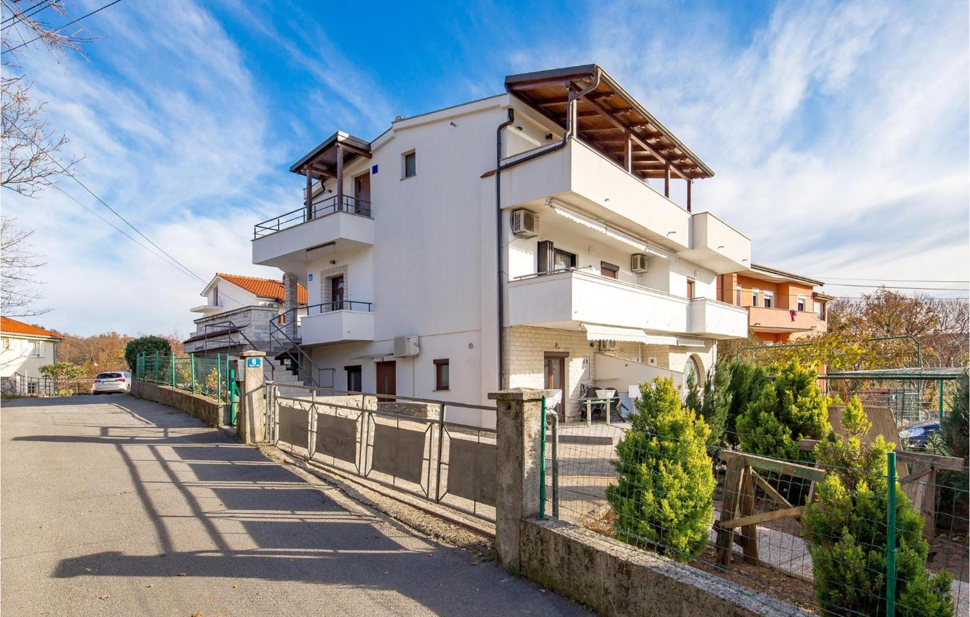 Gorgeous Apartment In Rijeka With Kitchen Ngoại thất bức ảnh